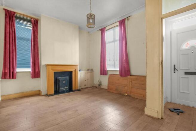 3 bed property, in Maitland Street, £78,000