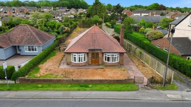 3 bed property, in Shireoaks Common, £300,000