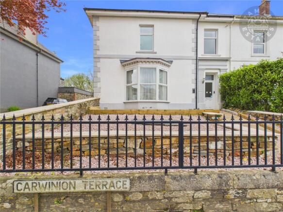 5 bed property, in Carwinion Terrace, £450,000