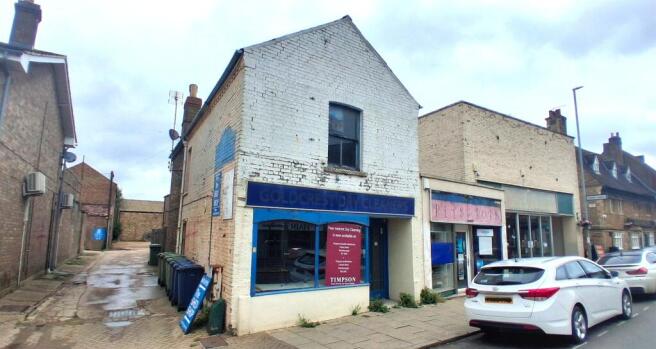 Land, in Market Street, £500,000