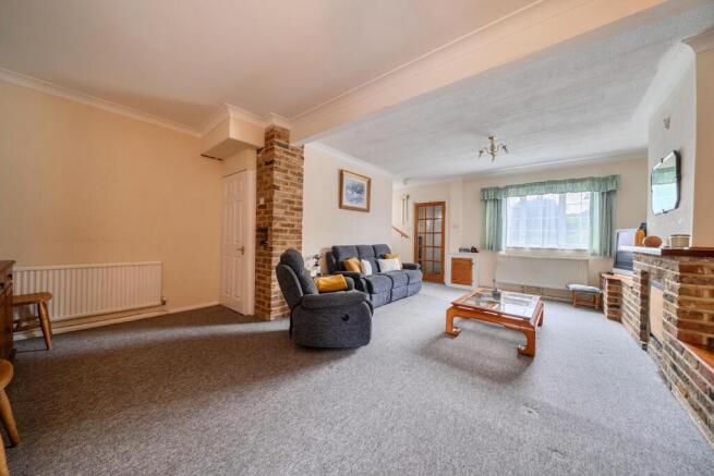 2 bed property, in Sheepcote Road, £425,000