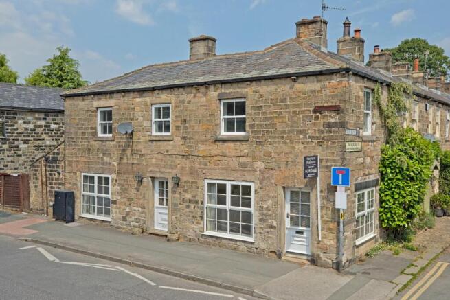 3 bed property, in Main Street, £295,000
