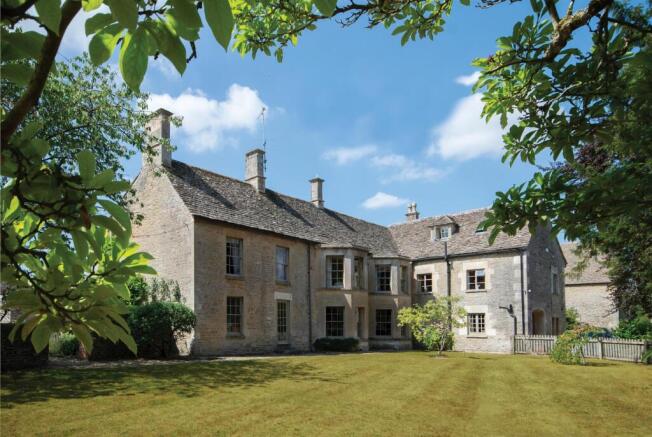 8 bed property, in Poulton, £1,750,000