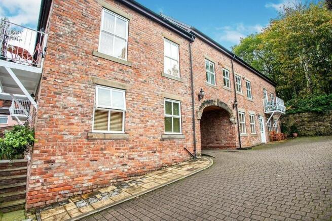 2 bed property, in The Old Tannery, £200,000