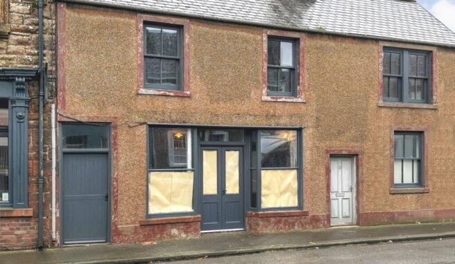 4 bed property, in 31-33 George Street, £110,000