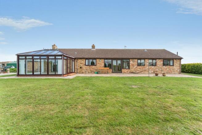 4 bed property, in Benwick Road, £550,000