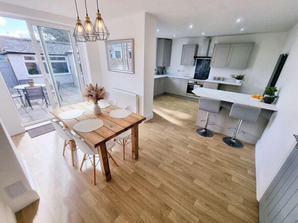 3 bed property, in Whorlton Terrace, £275,000