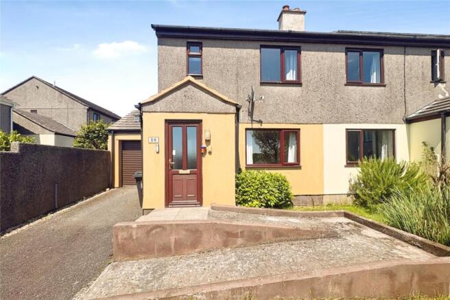 3 bed property, in Trethannas Gardens, £249,950