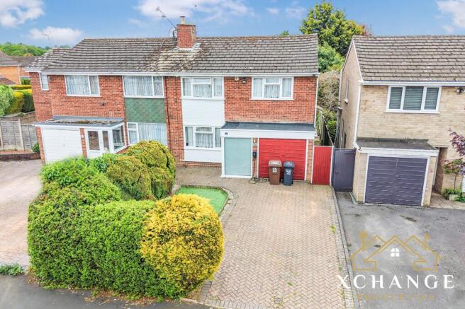 3 bed property, in Arden Close, £325,000