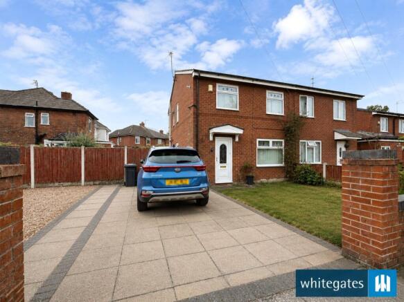 3 bed property, in Pennington Avenue, £200,000