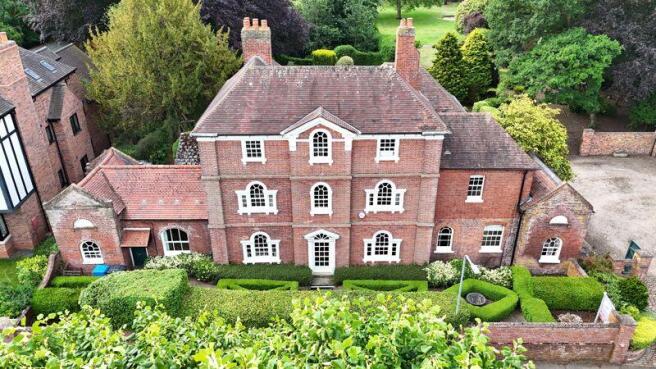 7 bed property, in The Red House, £1,650,000