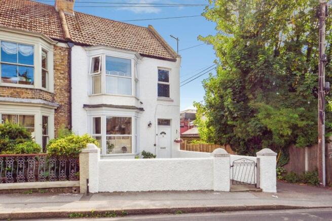 4 bed property, in St Peters Road, £430,000