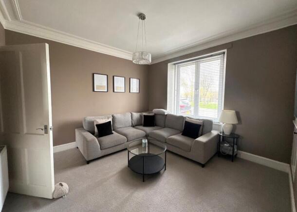 2 bed property, in Harlaw Road, £110,000