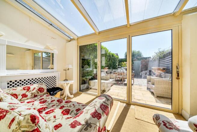 2 bed property, in Bexley Street, £665,000