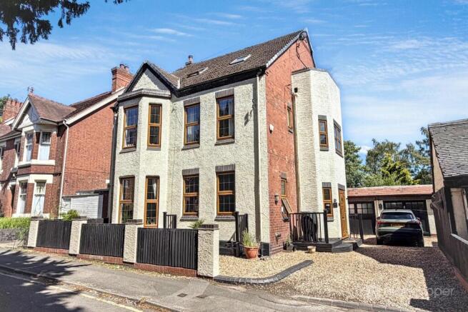 6 bed property, in King Edward Road, £550,000