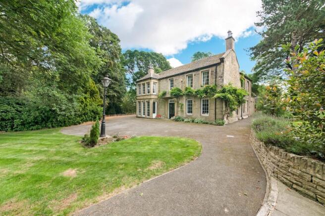 5 bed property, in Shelley Lane, £1,350,000
