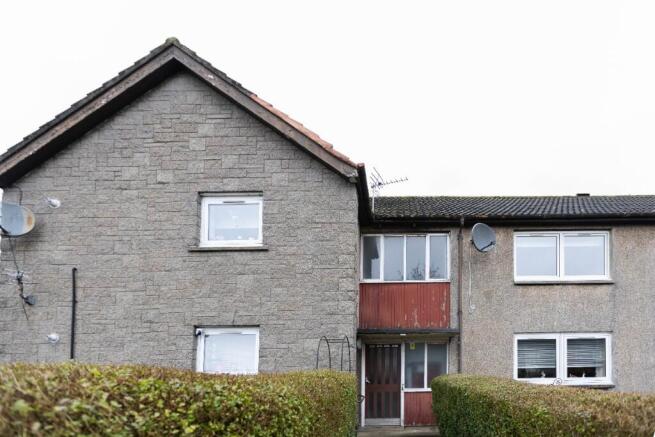 1 bed property, in Alloway Quadrant, £87,000
