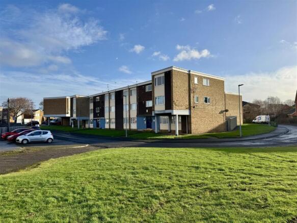 3 bed property, in Harlow Crescent, £65,000