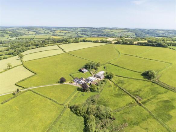 4 bed property, in Morebath, £1,495,000