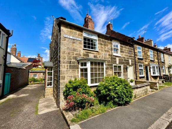 1 bed property, in Race Terrace, £140,000