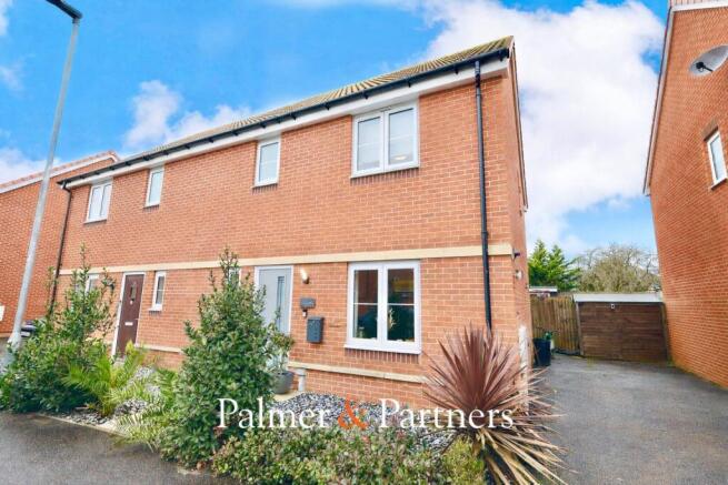 3 bed property, in Barley Road, £315,000