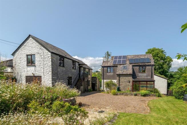 4 bed property, in Fore Street, £550,000