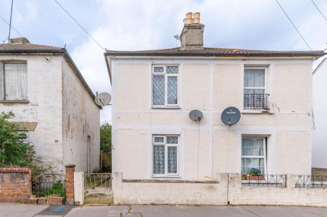 3 bed property, in Queen Street, £375,000