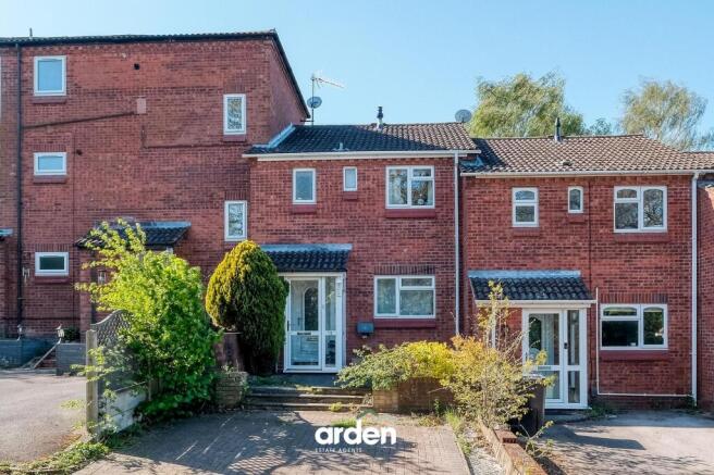 3 bed property, in High Trees Close, £200,000