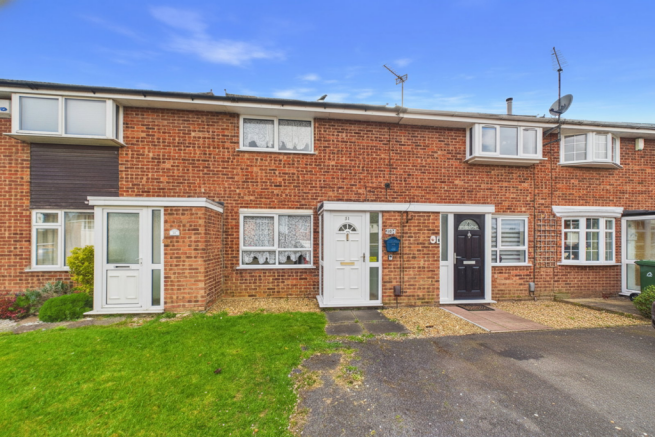 2 bed property, in Cottingham Drive, £209,995
