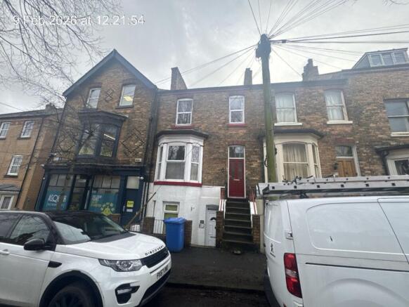 4 bed property, in West Bank, £120,000