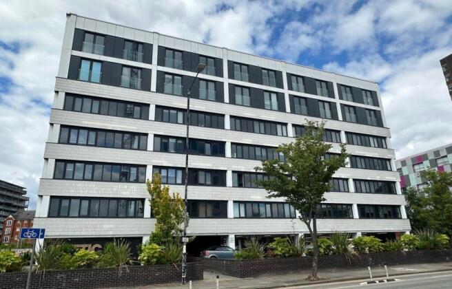 1 bed property, in Kinetic, £125,500