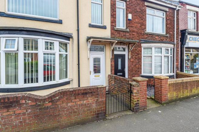 3 bed property, in Elwick Road, £70,000
