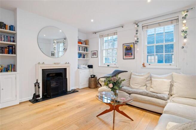 1 bed property, in Camden Passage, £875,000
