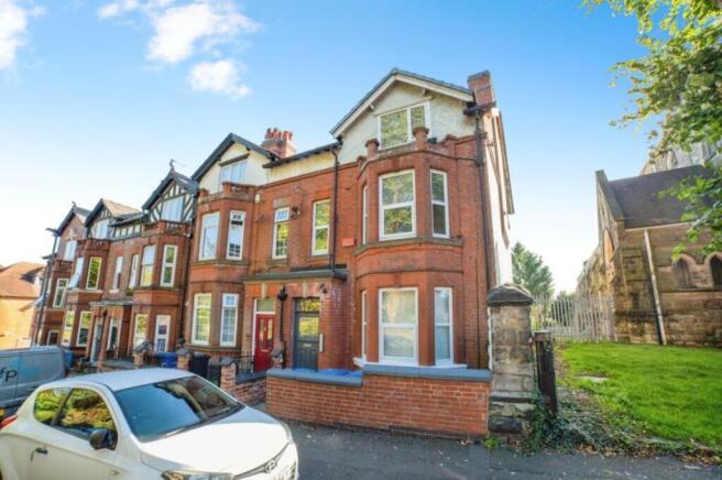 7 bed property, in 37 Bass Street, £350,000