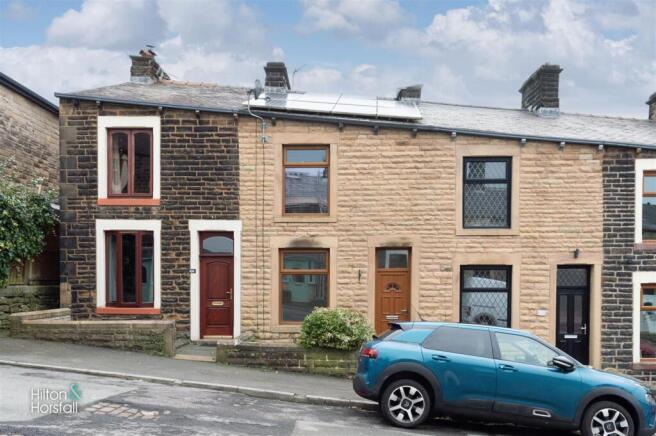 2 bed property, in Bolton Grove, £129,950