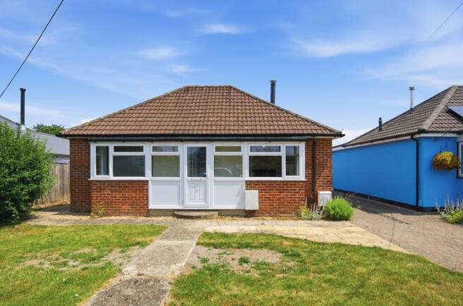 2 bed property, in Astor Crescent, £375,000