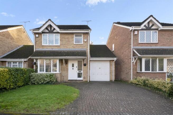 3 bed property, in Cousins Close, £530,000