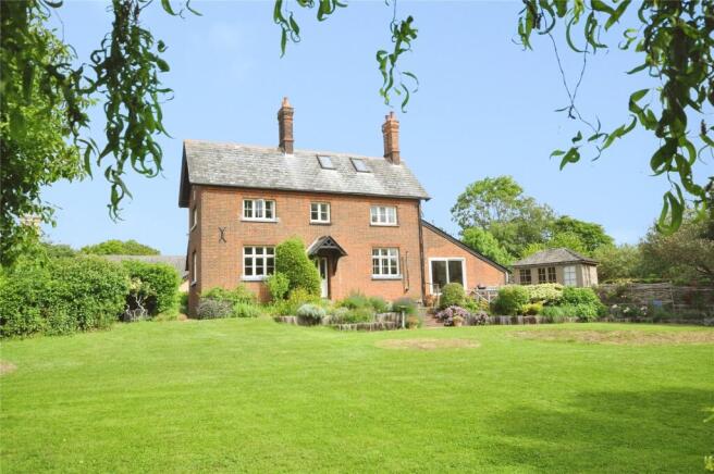 4 bed property, in Gilston, £1,635,000