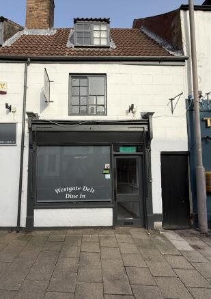 Land, in 72 West Gate, £25,000