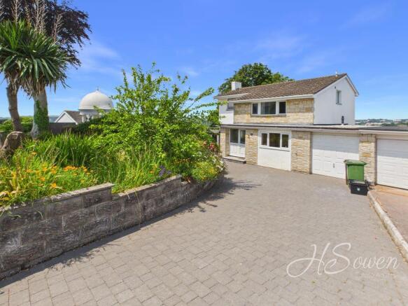 6 bed property, in Ben Venue Close, £500,000