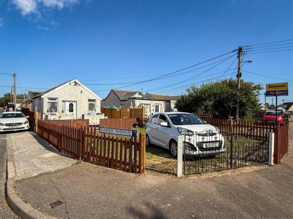 2 bed property, in Midway, £99,995