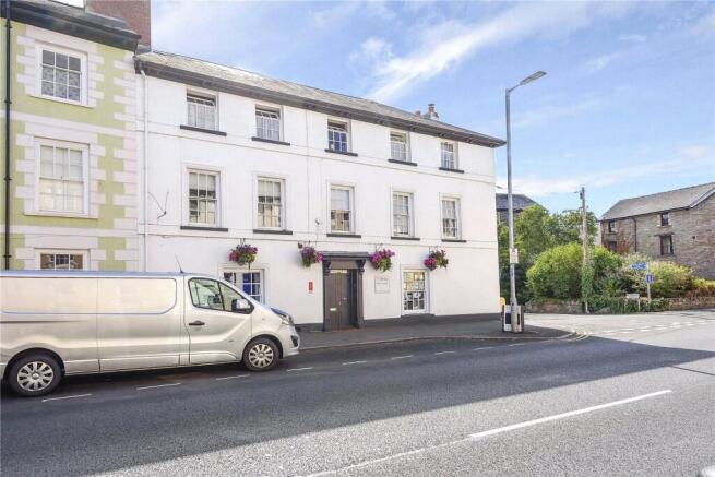 10 bed property, in Watton, £550,000