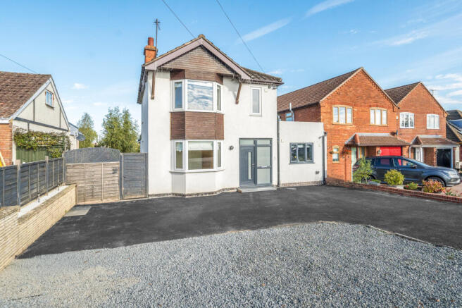 3 bed property, in Bretforton Road, £450,000