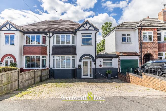 3 bed property, in Weymoor Road, £375,000