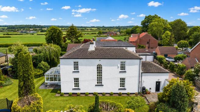 6 bed property, in Burnhill House, £875,000