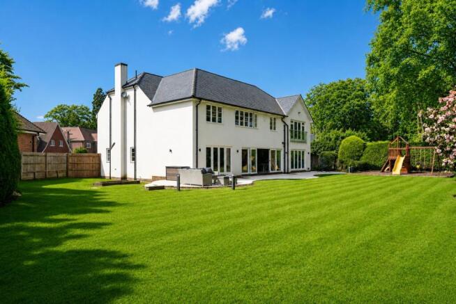 5 bed property, in Warblers Green, £2,350,000