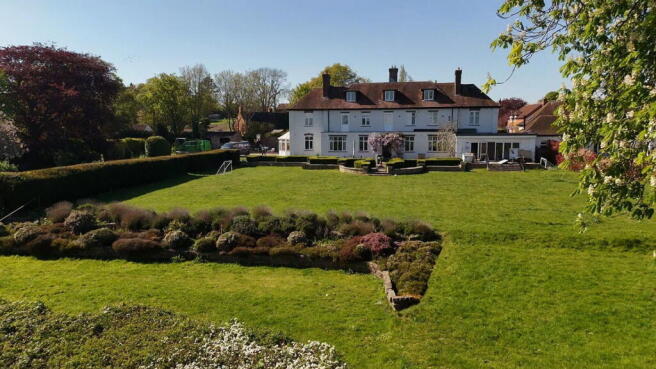 8 bed property, in The Grange, £1,450,000