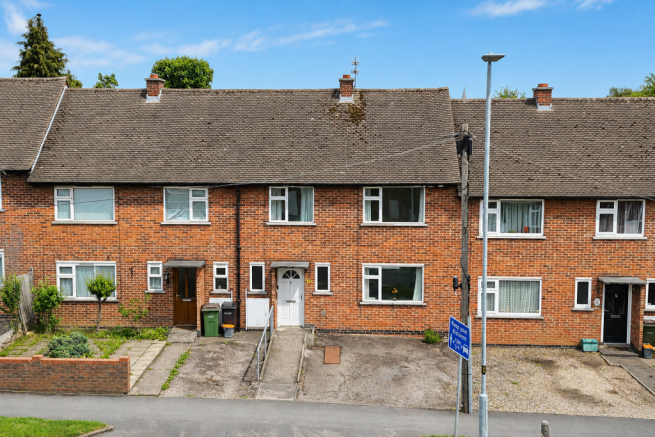 3 bed property, in Brabazon Road, £240,000
