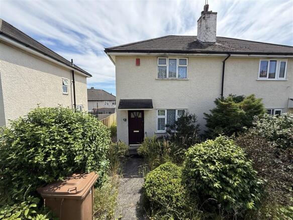3 bed property, in Collin Close, £90,000