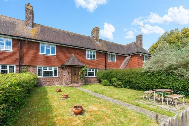 3 bed property, in Beachy Head Road BN20, £525,000